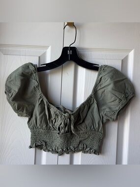 PacSun LA Hearts Olive Green Smocked Cropped Peasant Top Size M
